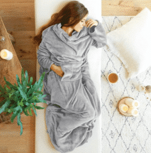 Plaid coussin en polaire recyclée