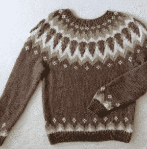 Pull laine marron islandais