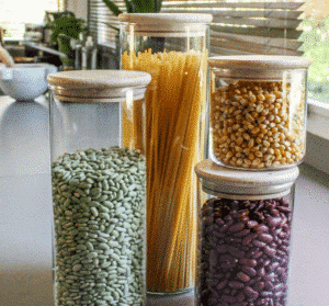 Bocaux en verre avec bouchon bois