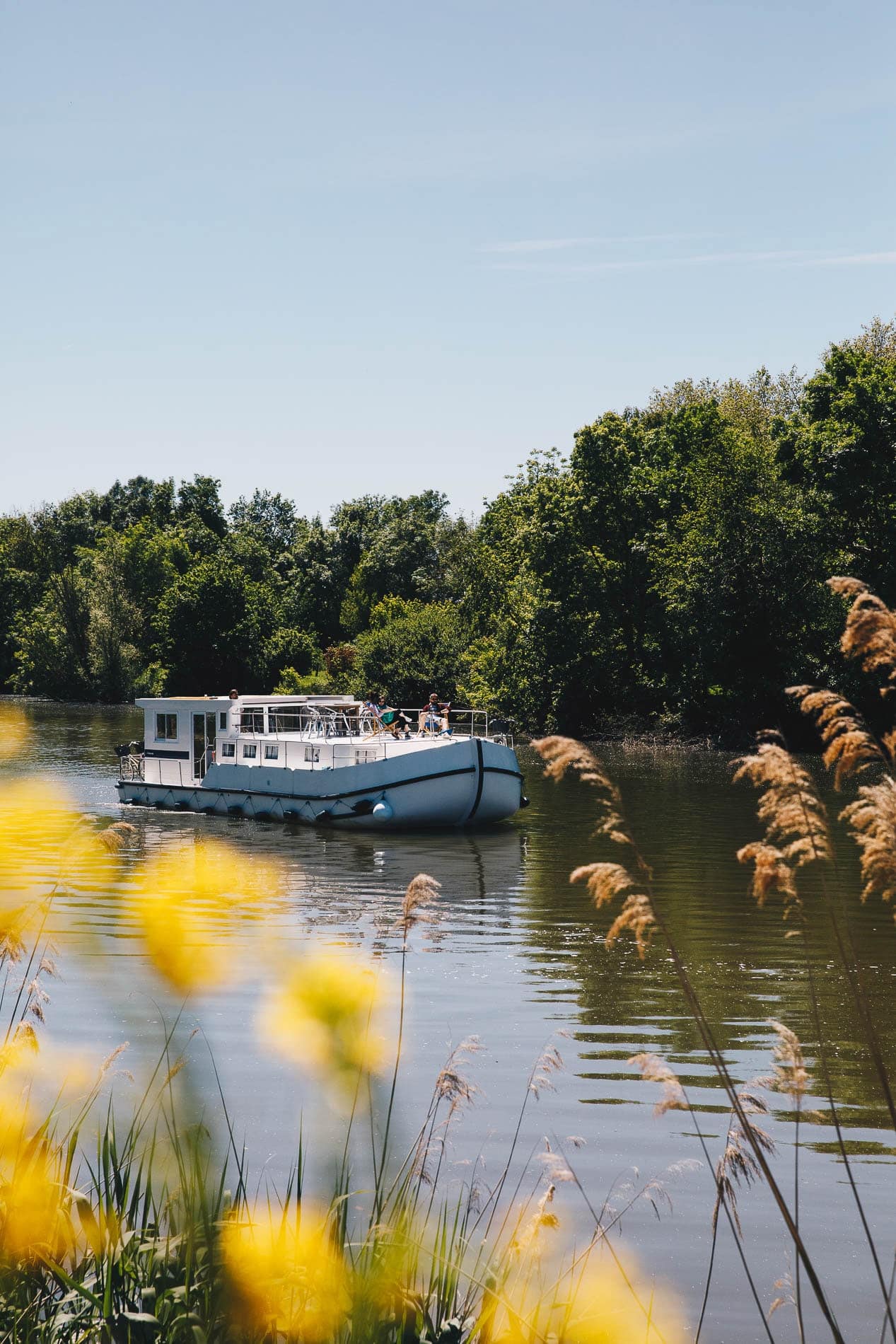 Les Canalous | On a testé la croisière fluviale entre amis en Saône-et-Loire et Bourgogne